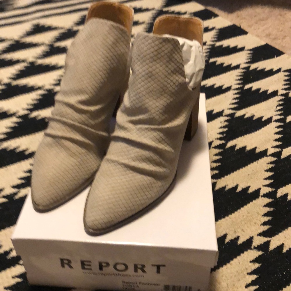 Brand new Report (Tonya) booties